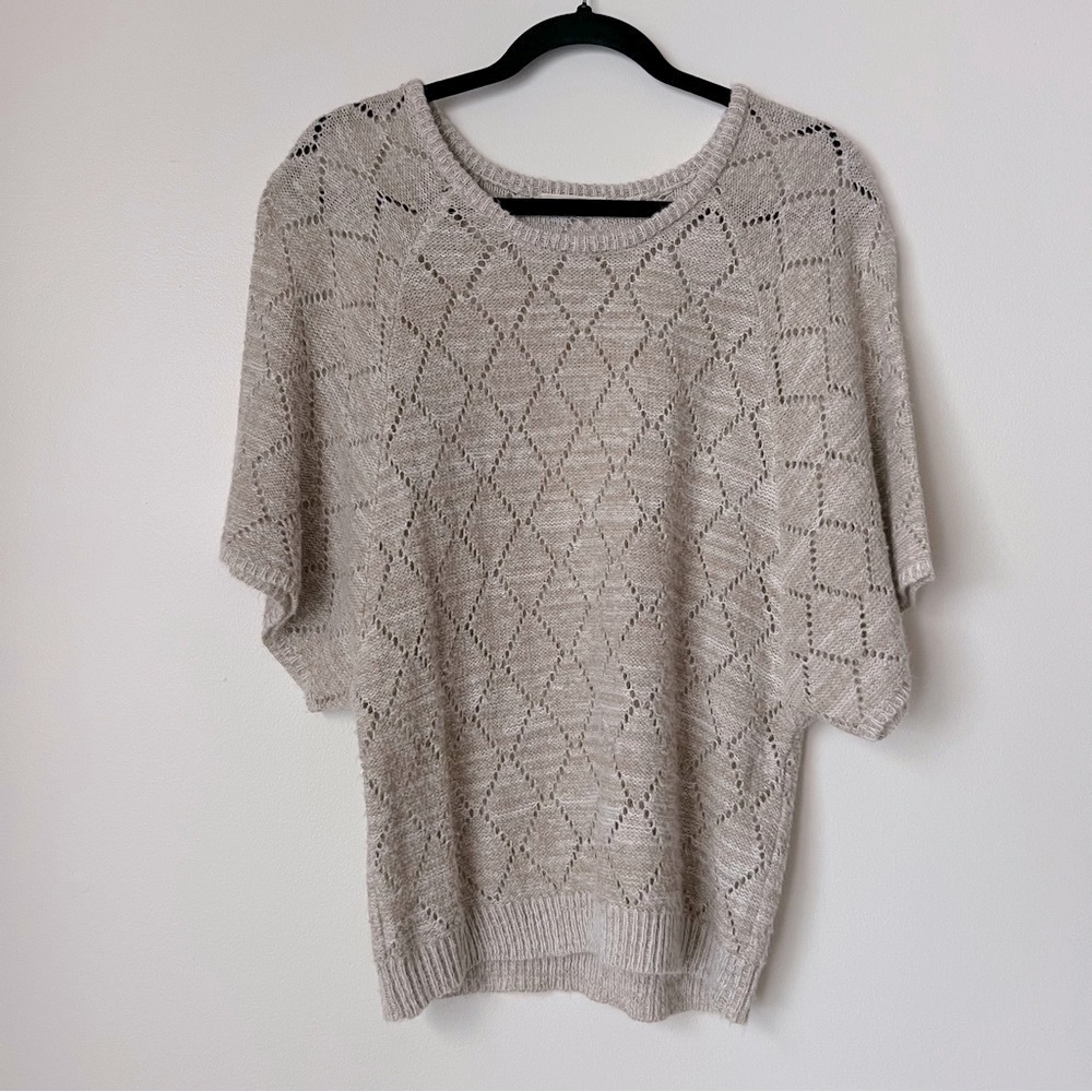 Lemon Tree Beige Raglan Short Sleeve Diamond Pointelle Knit Sweater, size M